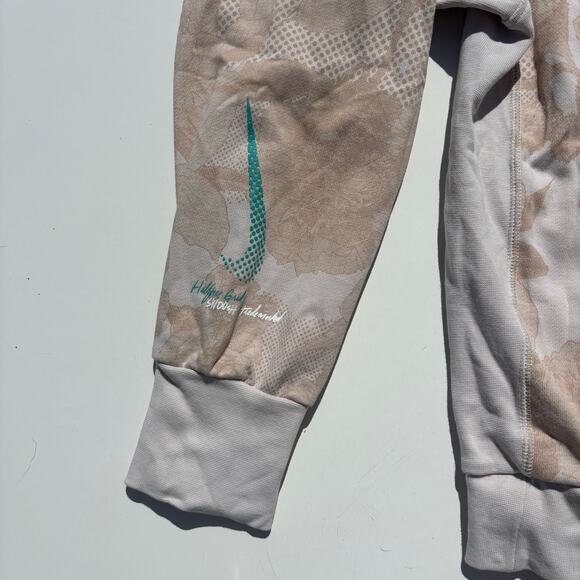 Nike Dri Fit Men’s Standard Issue Aop Halftone Grid Hoodie Beige L - Picture 5 of 9